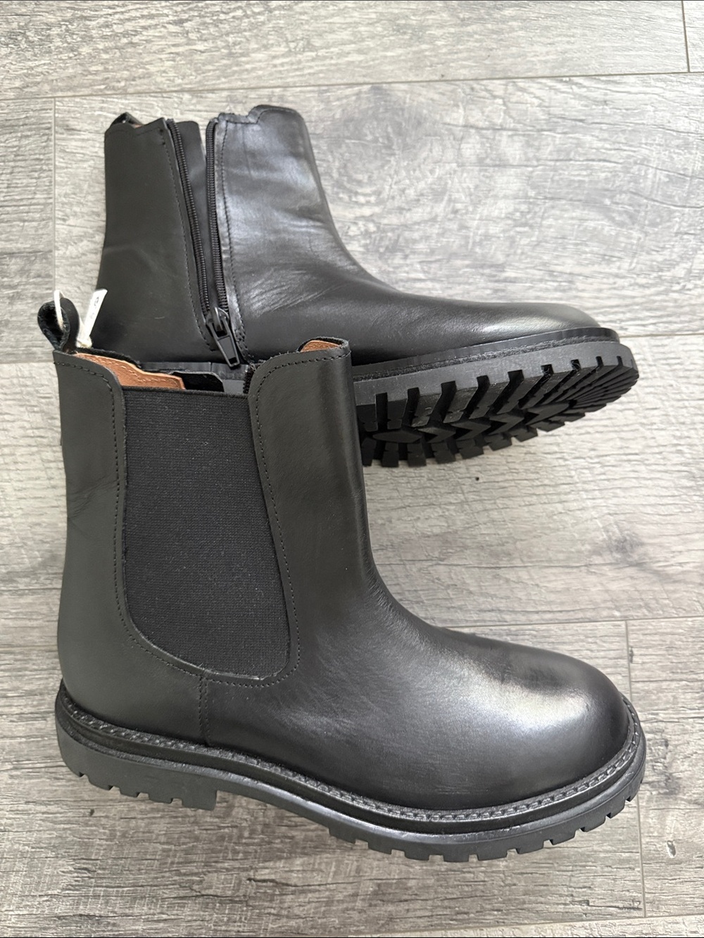 Zara Black ChelseaLeather Boots - Classic Pull-On Style Sz 38 NWT